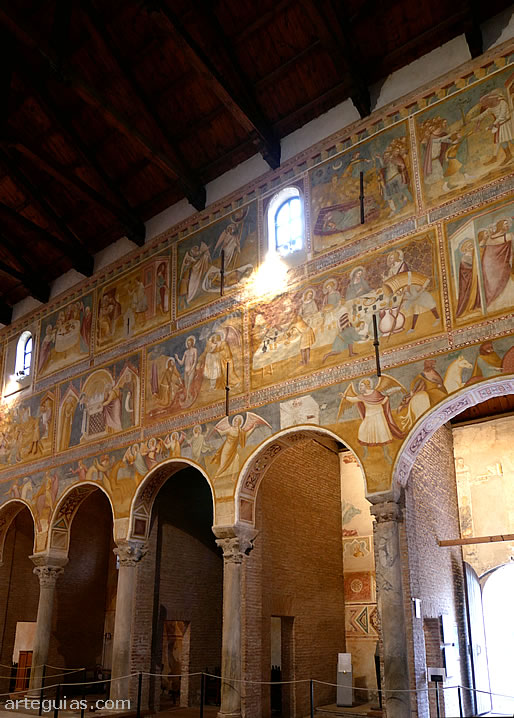 Abad&iacute;a de Pomposa: frescos de la nave central