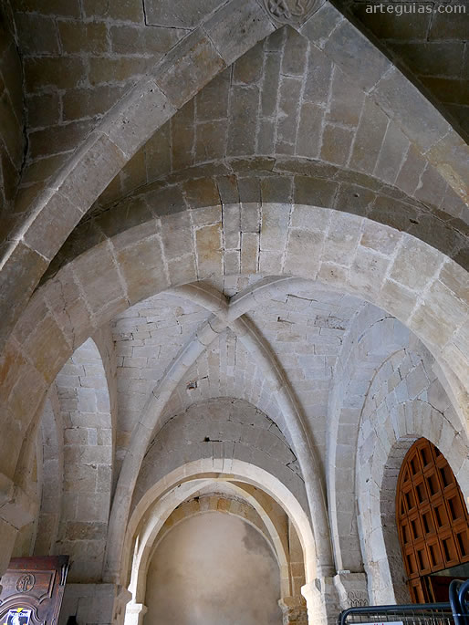Bóvedas del interior del nártex