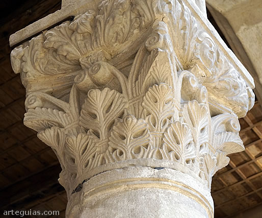 Capitel de la bas&iacute;lica