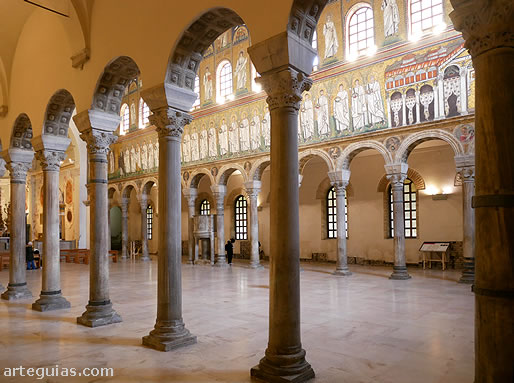 Naves de la bas&iacute;lica