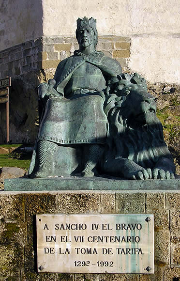 Estatua de Sancho IV en Tarifa