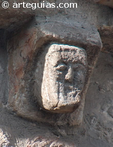 Canecillo rom&aacute;nico de la iglesia del Esp&iacute;ritu Santo en Laredo, Cantabria