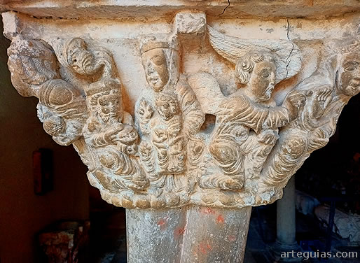 Capitel del Ciclo de la Natividad en la Sala Capitular