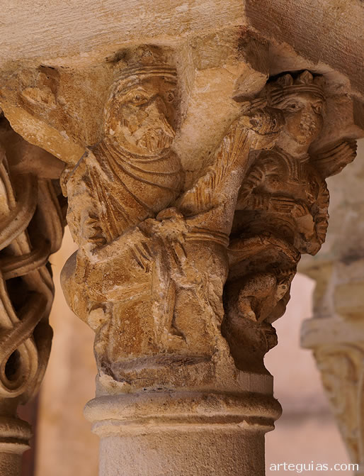 Capitel del claustro