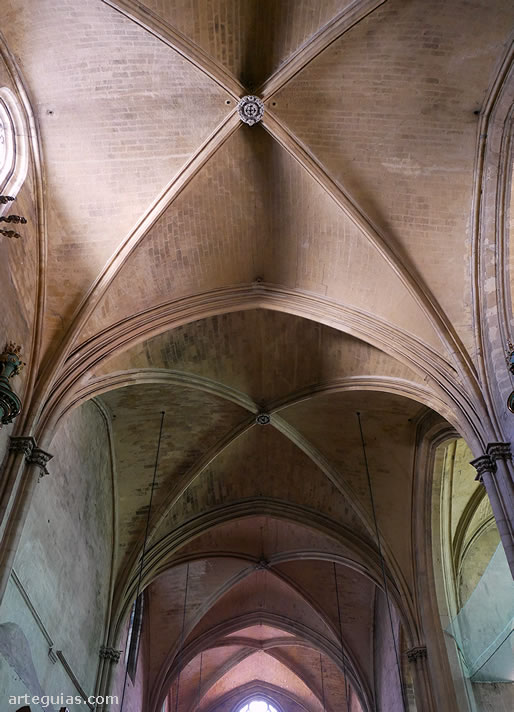 B&oacute;vedas de crucer&iacute;a