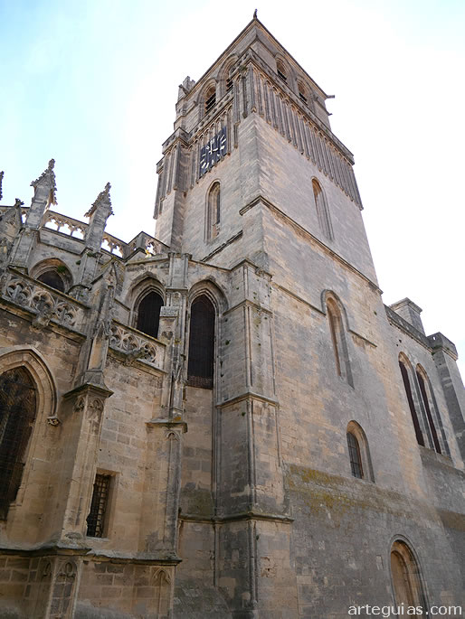 Torre campanario fortificada