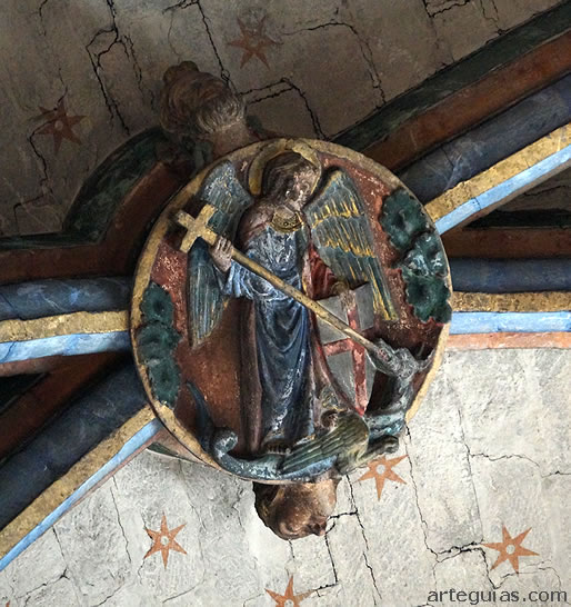 Clave de la cabecera de la Catedral de Carcassonne