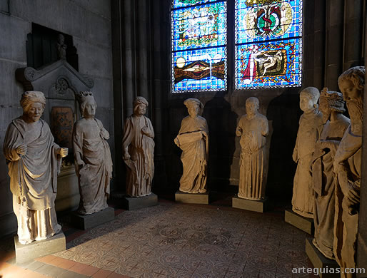 Esculturas g&oacute;ticas