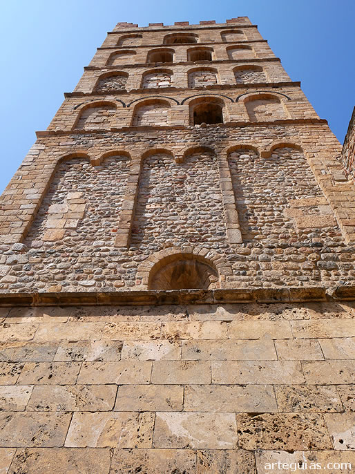 Torre campanario