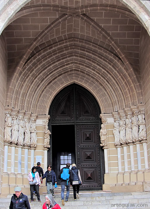 Portada g&oacute;tica de la catedral de &Eacute;vora