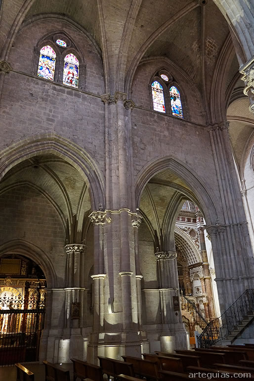 Aspecto g&oacute;tico apegado a la arquitectura cisterciense en la catedral de El Burgo de Osma