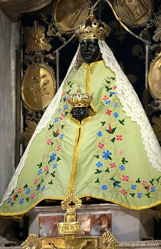 Virgen Negra moderna