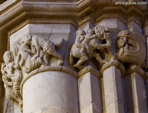 Capiteles con condenados siendo llevados al infierno