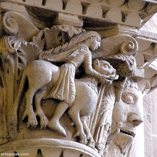 Capitel de Sans&oacute;n desquijarando al le&oacute;n de Timn&aacute;