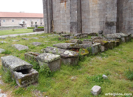 Sarc&oacute;fagos que se ubican en el costado meridional