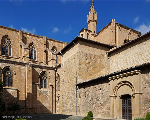 Exterior de la catedral de Pamplona