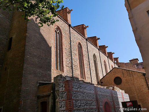 Exterior de la catedral