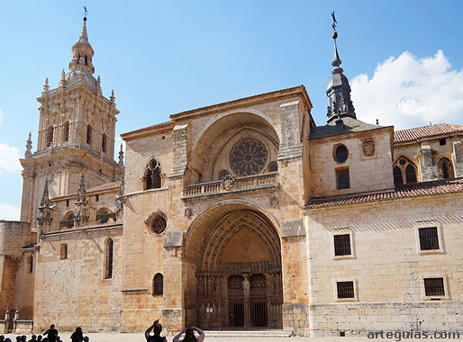 Fachada sur de la Catedral de El Burgo de Osma