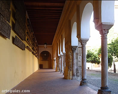 Galer&iacute;a del Patio de los Naranjos