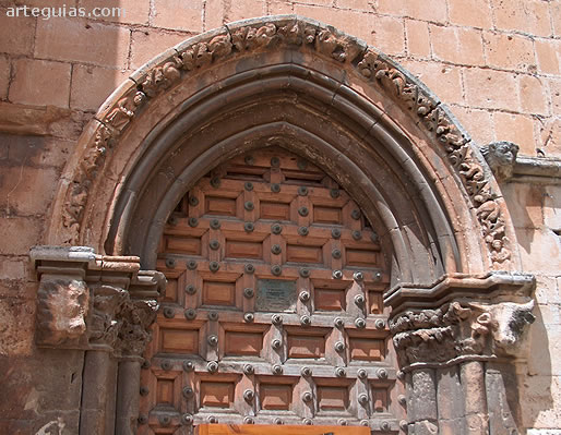 Puerta de la Capiscol&iacute;a de la Catedral de El Burgo de Osma, Soria