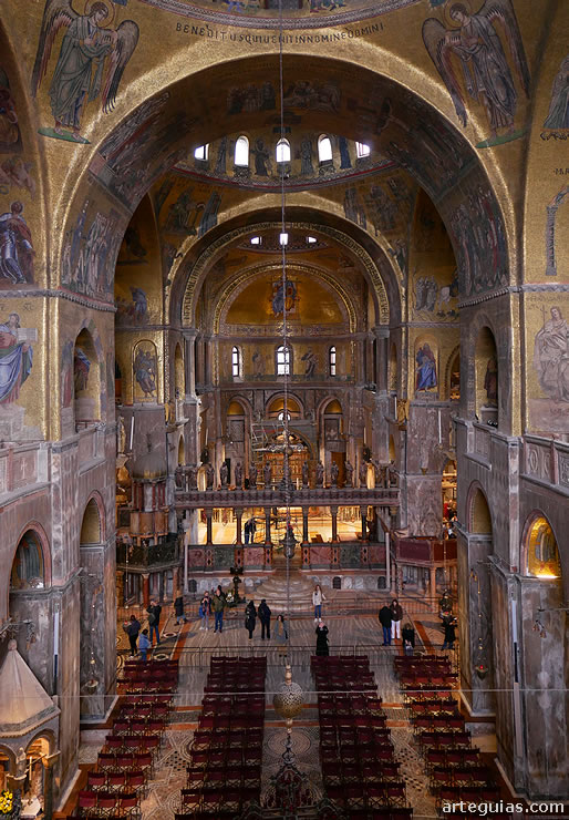 Interior de San Marcos de Venecia