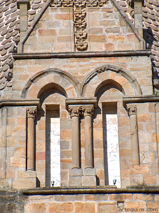 Ventanales de finales del siglo XIII de la Torre del Mel&oacute;n