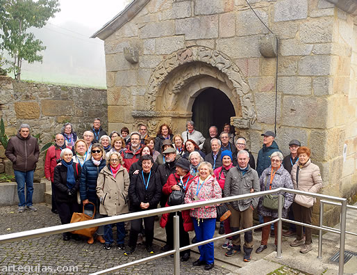 Foto en la Capela de Granjinha, iglesia rom&aacute;nica junto a Chaves