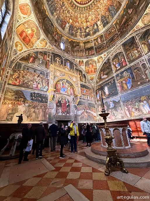 En el Baptisterio de la Catedral de Padua