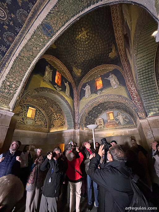 Fotografiando los mosaicos de Gala Placidia