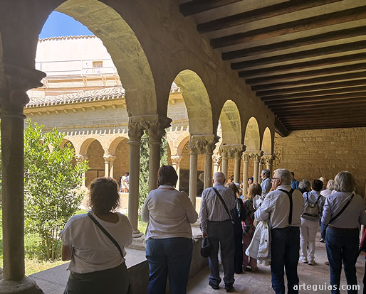 Claustro de San Pedro de Olite