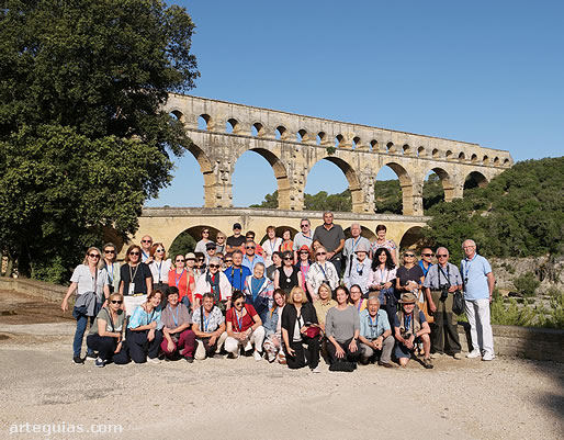 En el acueducto de Nimes llamado Pont du Gard