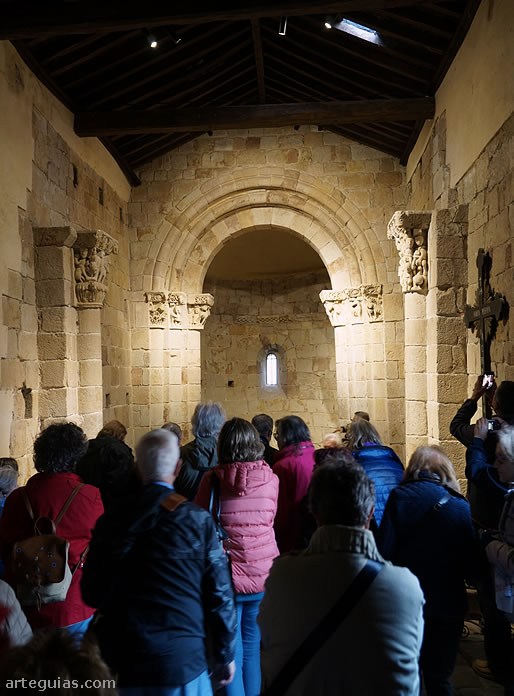 En una de las iglesias rom&aacute;nicas de Zamora: Santiago de los Caballeros
