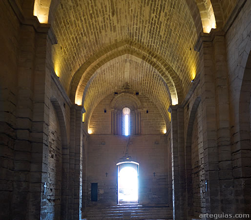 Interior de la nave de la ermita