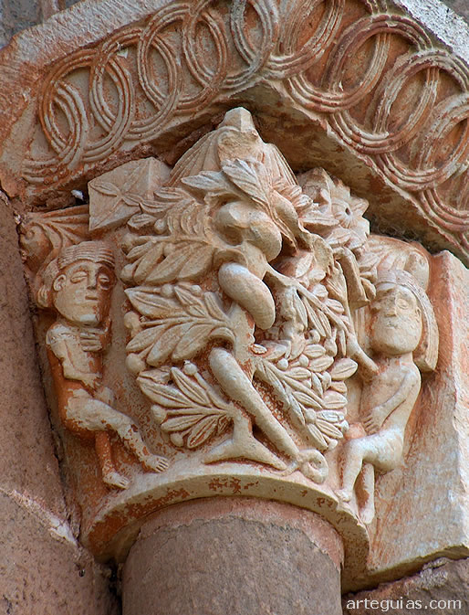 Capitel de Ad&aacute;n y Eva y el Pecado Original