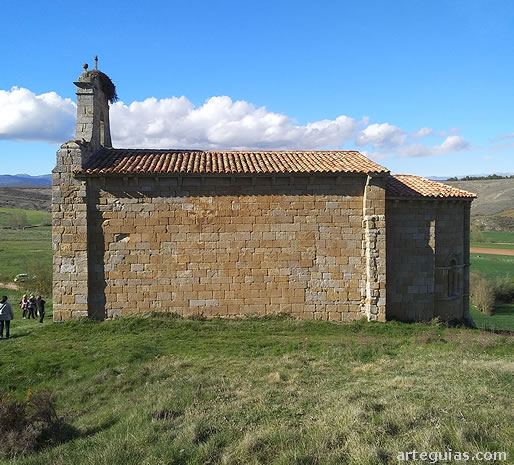 La ermita de Santa Eulalia de Barrio de Santa Mar&iacute;a vista desde el sur