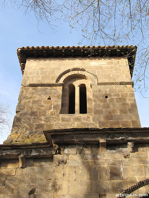 Torre campanario