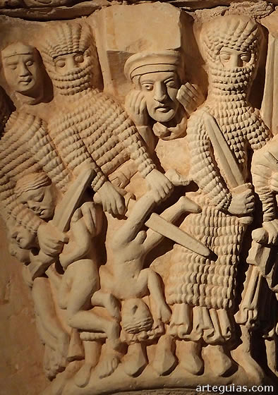 Detalle de este fant&aacute;stico capitel de la ermita de Santa Cecilia