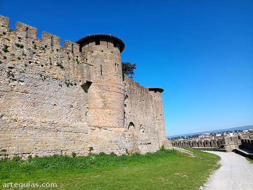 Muralla con restos romanos