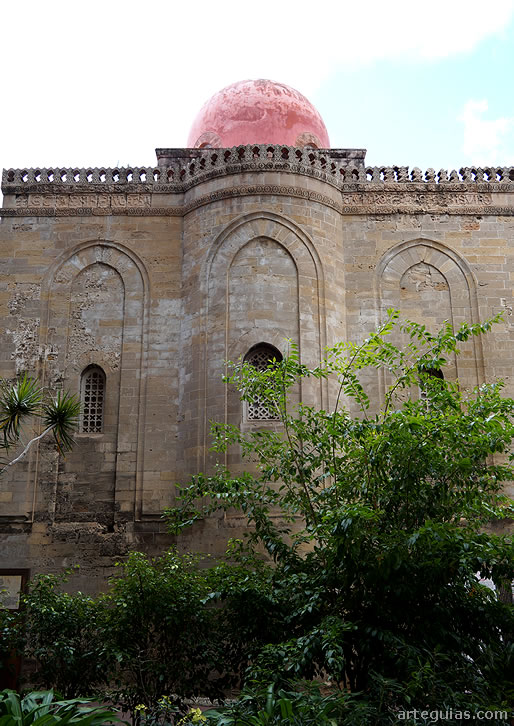 Exterior de la cabecera