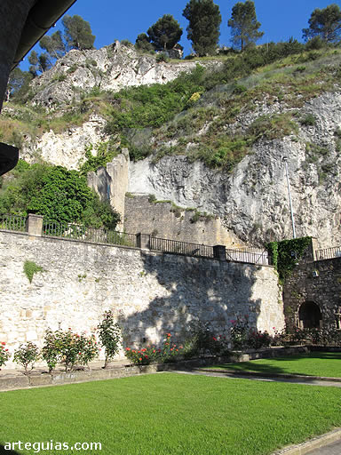 Monte donde se ubicaba el castillo despe&ntilde;ado