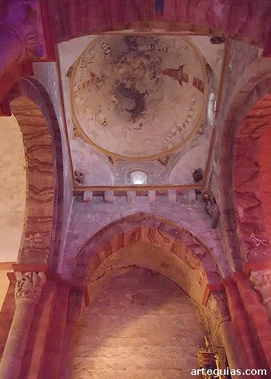 Iglesia de San Lorenzo de Zorita del P&aacute;ramo: c&uacute;pula del cimborrio