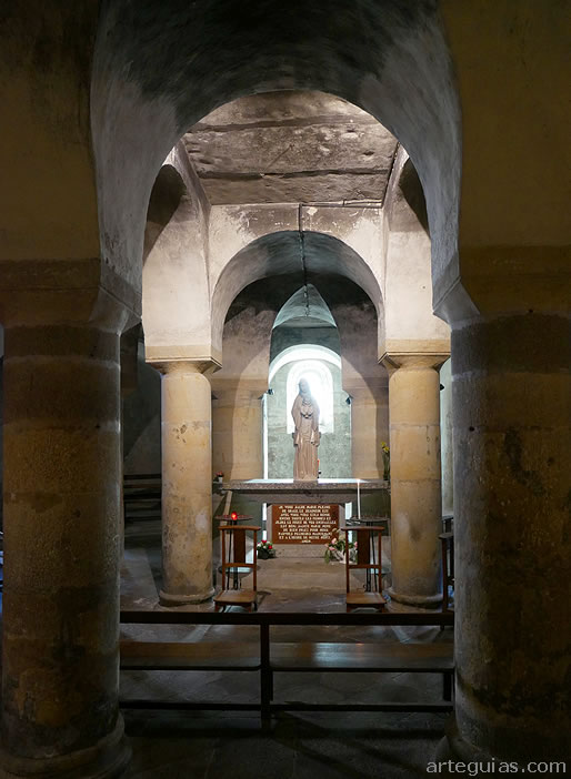 Cripta de la iglesia abacial de Issoire, Auvernia