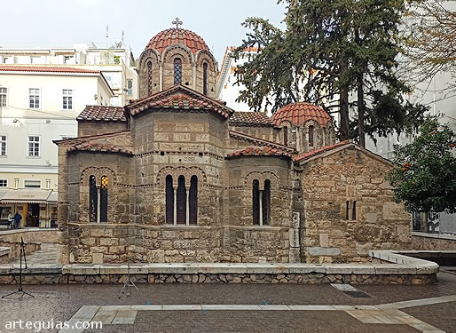 Iglesia de Kapnikarea desde el este