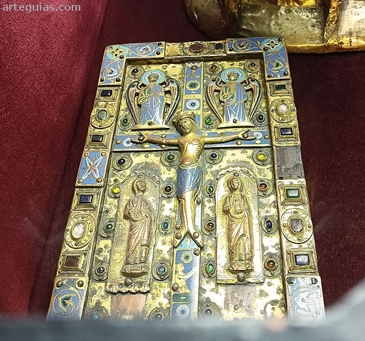 Pieza de orfebrer&iacute;a de Limoges