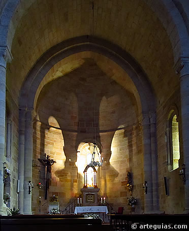 &Aacute;bside la iglesia de Santa Clara