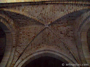 B&oacute;veda de crucer&iacute;a del crucero