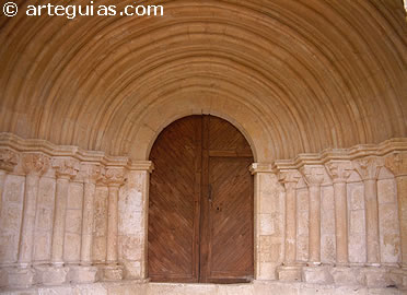 Portada de la Ermita de la Virgen del Val. Navares de las Cuevas