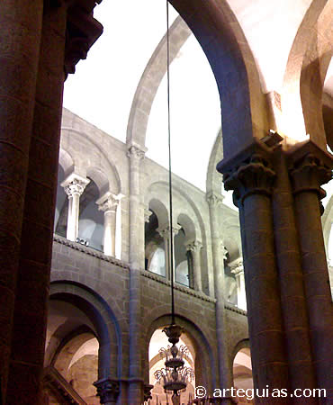 Nave central de la Catedral de Santiago de Compostela