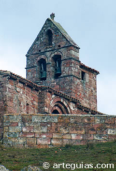 Iglesia rom&aacute;nica del pueblo de Monasterio, Norte de Palencia