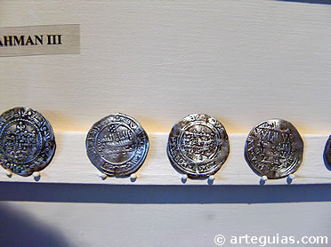 Monedas andalus&iacute;es de &eacute;poca califal (Abderram&aacute;n III), procedentes de Valeria, Cuenca